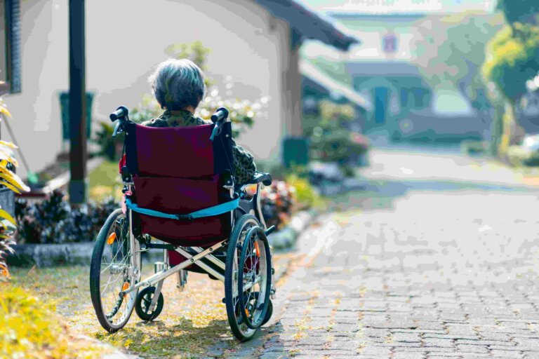 Dépendance : combien coûte vraiment un EHPAD (et comment s&rsquo;y préparer)